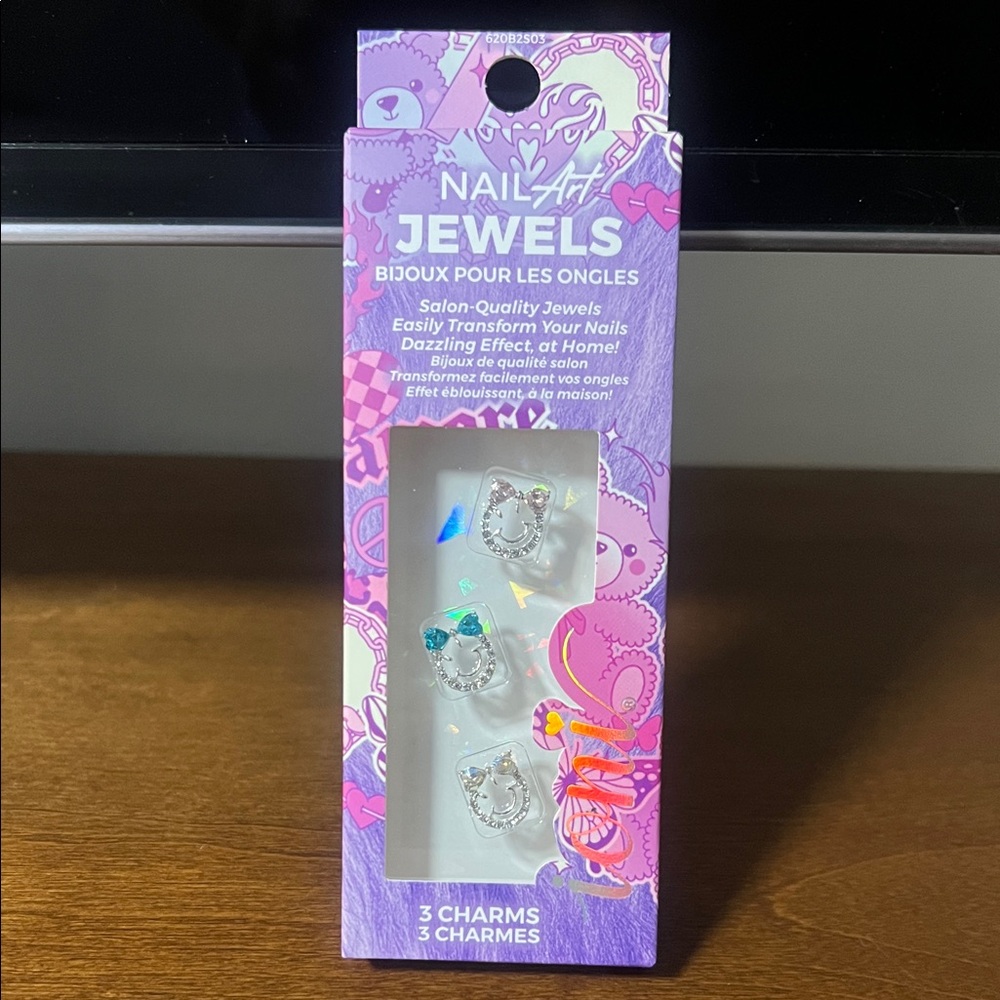 Nail Art Jewels with Silver and Multicolor Accents